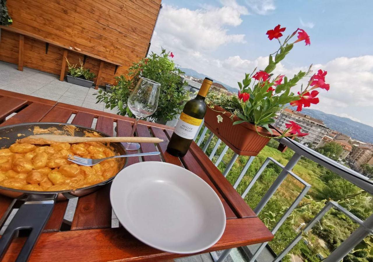 Attico Con Vista Lägenhet Turin Exteriör bild